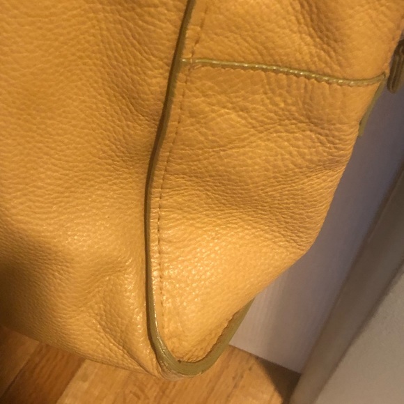 Chanel perfect for Fall!!! Tan/ yellow with lime green on edges - Picture 8 of 16